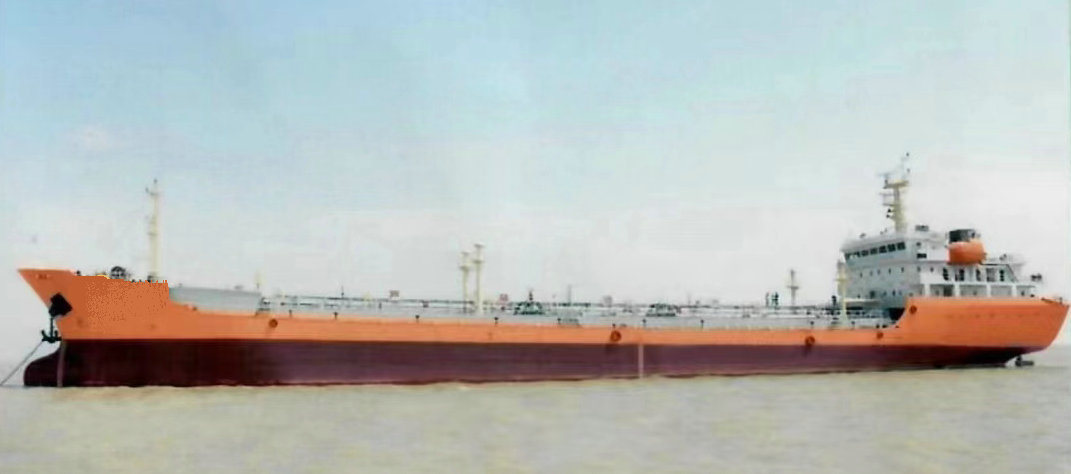 售：2010年近海7500吨一级油船 山东 潍坊市-2.jpg